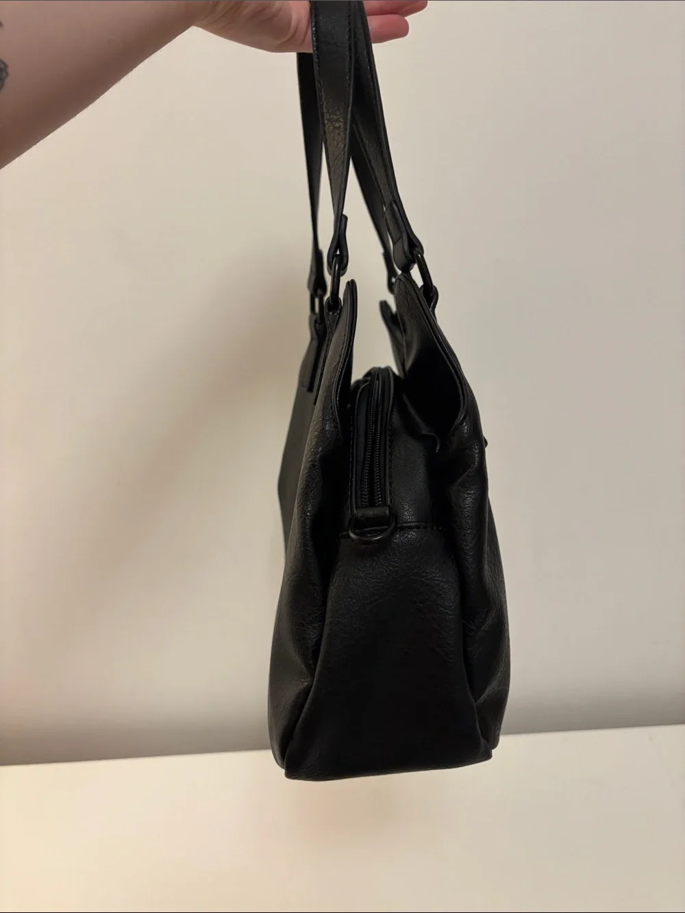 Classic Black Leather Shoulder Bag
